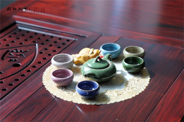 红木家具十大影响力品牌国祥红木：中式茶室，待客聊天的好地方