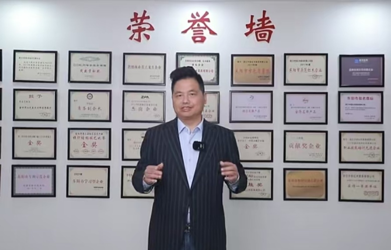 见证15年红木品牌发展系列（十二）：李忠信红木董事长李忠信