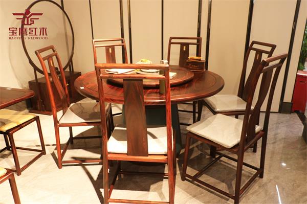 广州红木品牌家宝红木：餐桌，生活中必不可少的家具