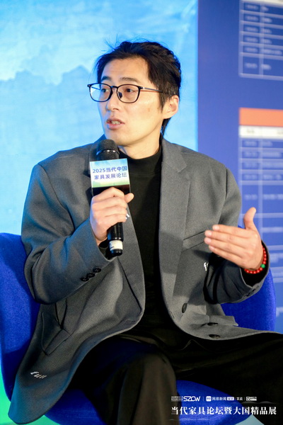 金如箭就“国潮家居 红木为先”的主题与名家大咖探讨