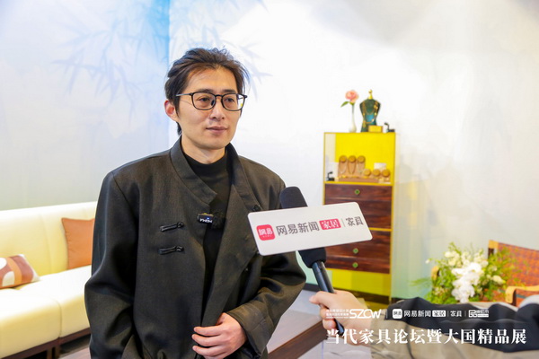 拾贰空间品牌创始人金如箭展会现场接受媒体采访