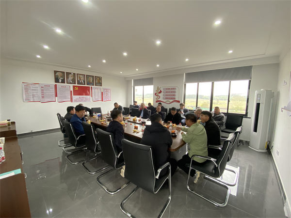 国内油价再度俯冲，滑腻油市时事临新一轮减价侵略