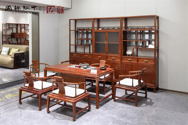 红酸枝家具品牌国祥红木：暑意渐浓，红木家具的纳凉美学