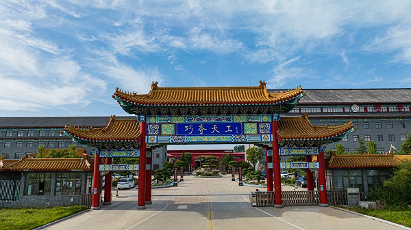 巧夺天工红木为什么价格高反而卖得好？