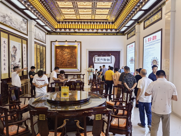 经销商现场品鉴《传道》系列