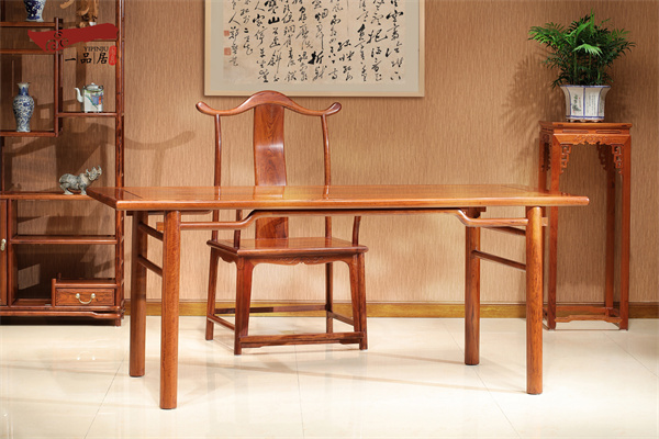 一品居 | 如果只选一件红木家具，为何书房家具是首选？