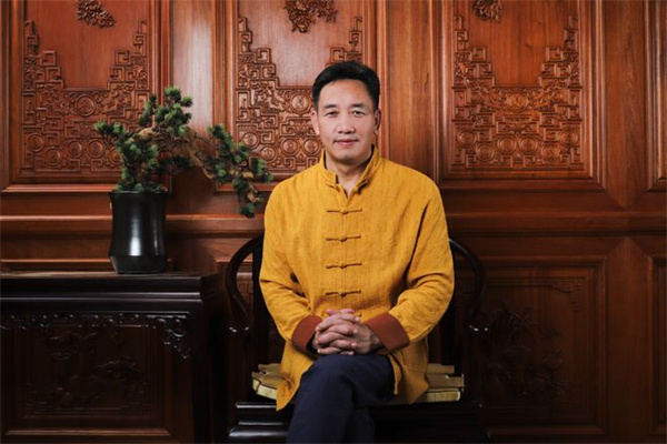 红木整装大师陈新平：以创新破局，以国匠水准定义红木整装新高度