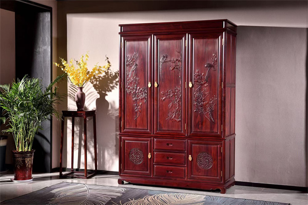 微凹黄檀工厂东邦红木：邂逅双节里的“中国红”