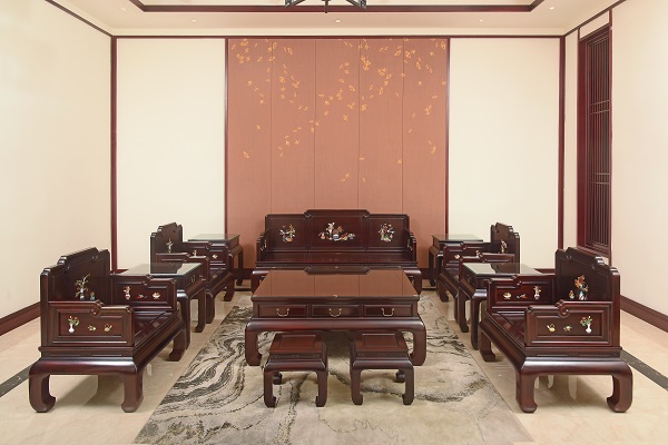 仙游高端红木家具选购指南——以凹凸传奇为例，探寻理想家居