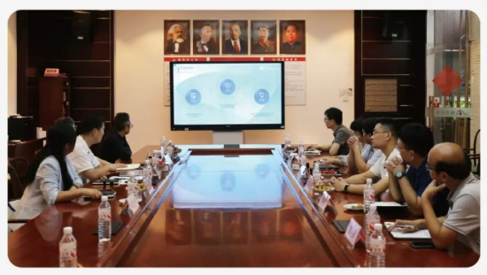 明堂红木 | 以智造革命重绘东方美学，让千年木艺绽放绚烂新篇