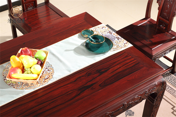 红酸枝工厂品牌如何选？清韵红木可推荐？