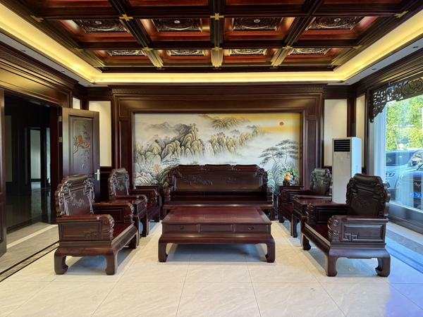 东阳红酸枝知名品牌古阳红木：红酸枝的匠心传承