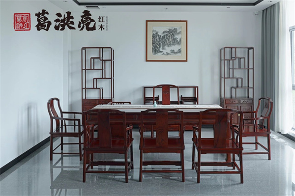 收藏级红木家具品牌哪家靠谱？葛洪亮红木以顶级材质让你不踩坑