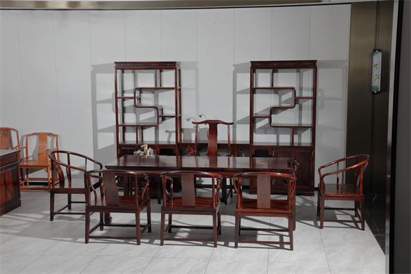 东阳黑酸枝厂家鼎远辰红木：一张阔叶黄檀茶桌，尽显东方雅韵