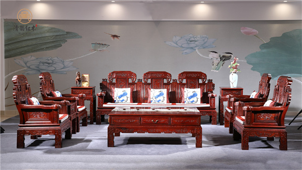 红酸枝工厂品牌·清韵红木：红酸枝家具的工艺与实用结合