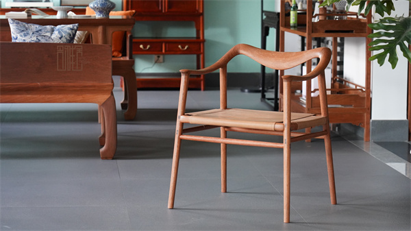 名雅居红木：以缅甸花梨木铸就大果紫檀领导品牌