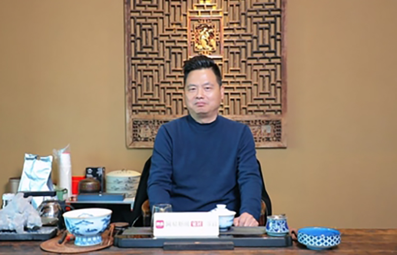 李忠信红木董事长李忠信为第16届红木品牌峰会助力