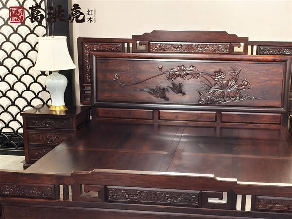 东阳小叶紫檀家具品牌推荐葛洪亮红木，严选“二膘料”心材