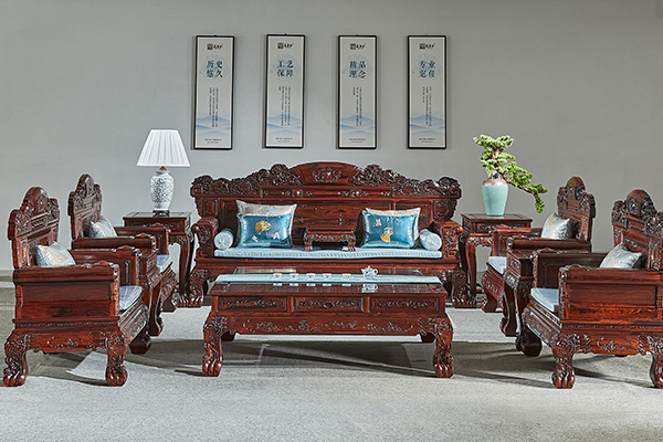 万事红红木：红酸枝沙发，镌刻时光的家居诗章
