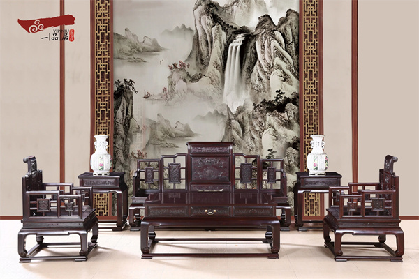 一品居红木 | 三件精品，带你领略大红酸枝的雍容气韵