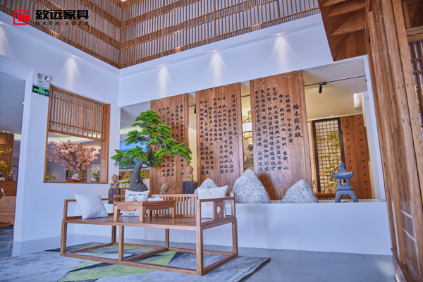 国内哪家品牌老榆木家具做得比较好？致远家具可好？