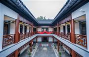 李忠信红木整装：以中式四合院为舟，载千年东方生活美学