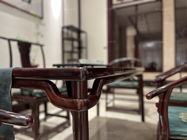 马年添新器，凹凸传奇小叶紫檀家具的定制与传承