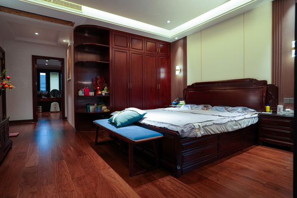 古森红木“忆江南大床”，为消费者提供可传承的中式生活方式