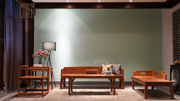 东阳大果紫檀家具品牌选名雅居红木：品质与文化交织的典范