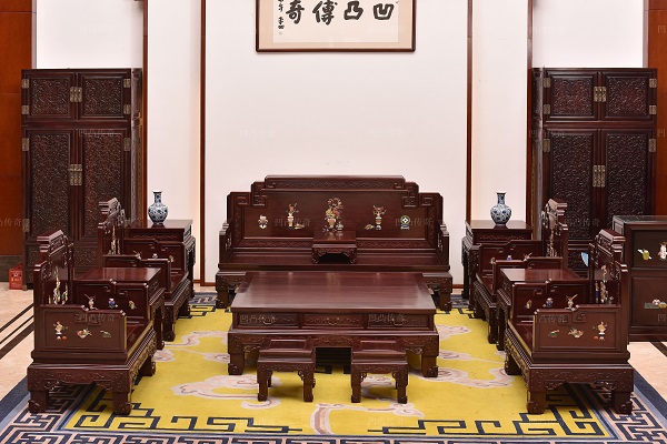 凹凸传奇精品鉴赏 | 小叶紫檀百宝嵌国宾沙发，把乾隆龙椅搬进客厅！