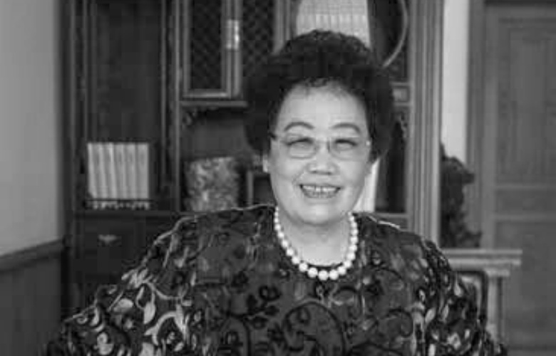 紫檀女王陈丽华辞世 | 85载人生，留下木韵千秋与不灭匠心