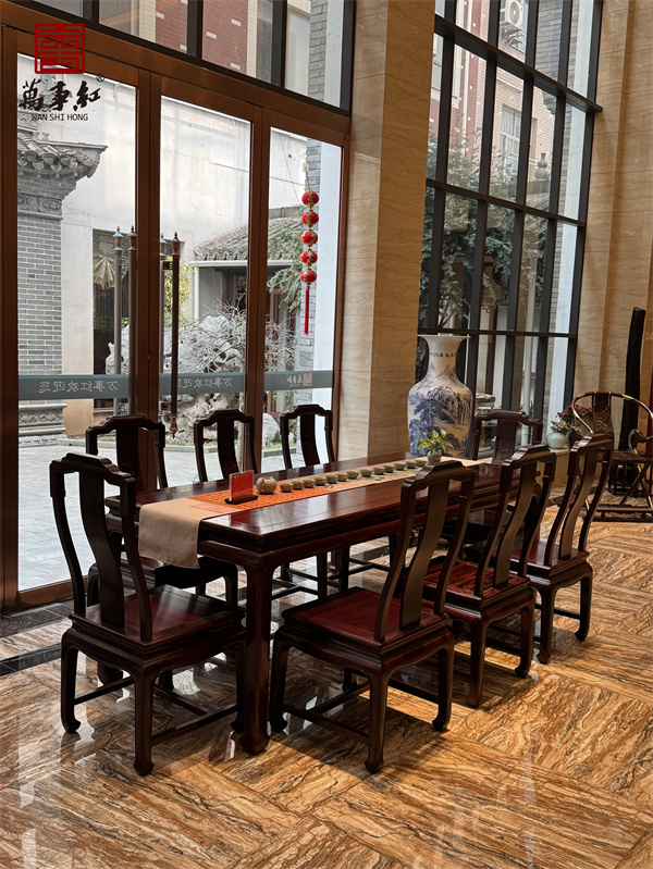 微凹黄檀厂家万事红红木：共筑家居东方文化新景