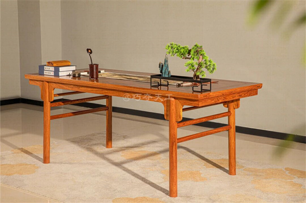 策马案前 | 龙马精神，看巧夺天工画案上的文人之魂