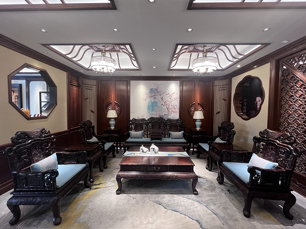 中山大红酸枝家具品牌鸿庭轩：以大红酸枝榫卯，守中式家具文脉