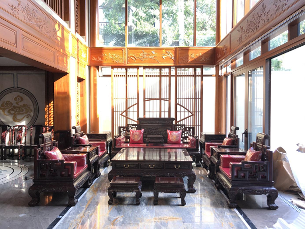 国方家居：以木为媒，以匠心筑品质，传中式整装之韵