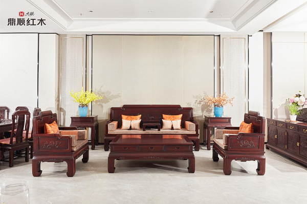 东阳鼎顺红木：承红酸枝家具古韵，顺享中式雅居