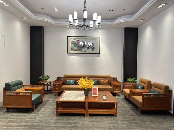 中山缅花源头工厂宝庆府：十四年专研缅甸花梨，以木为媒守中式匠心