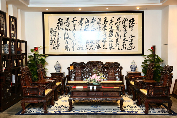 入手小叶紫檀家具，中山鸿庭轩是靠谱、值得了解的本土口碑厂家