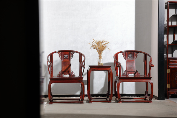 2026阔叶黄檀家具品牌推荐：鼎远辰红木真材真工艺！