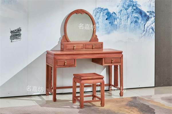 新会哪家的缅甸花梨家具最正宗？名嘉坊以材与艺立本