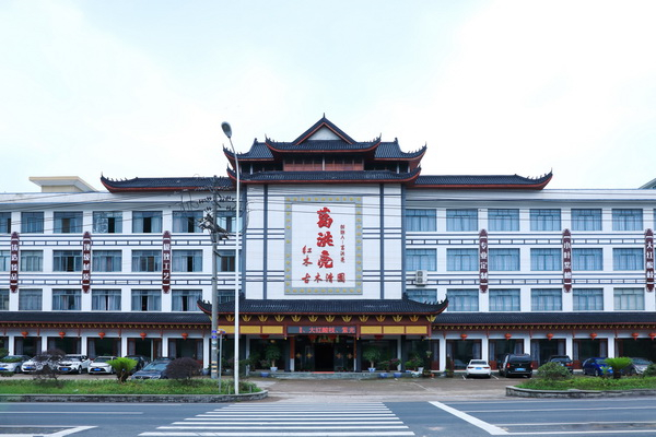 眼见为实 | 走进葛洪亮红木工厂，读懂红木家具真品质