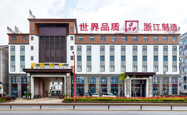 三十余载匠心沉淀，国祥红木连续六月荣膺红木家具十大品牌排行榜